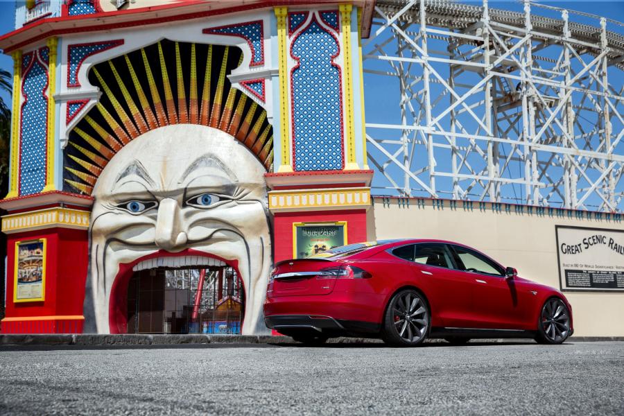  Tesla Model S P85+ 2012 года  (AU) (фото 10 из 11)